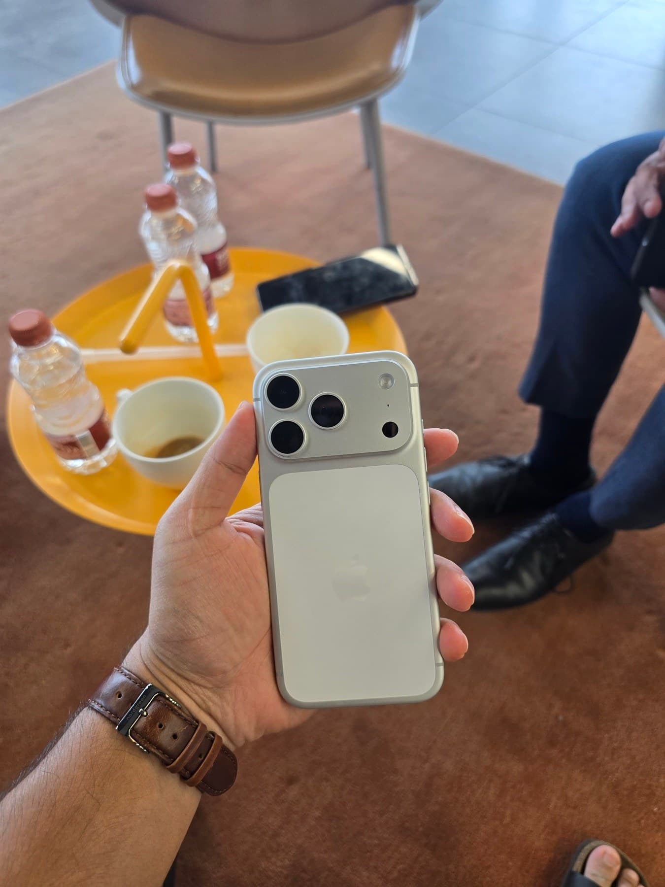 A coffee, a new phone, and half an hour to myself.